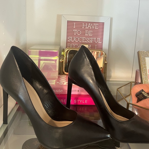 Aldo Black Leather Kennedi Heel - Picture 5 of 8